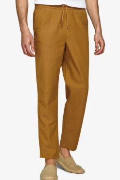 Biscuit textured trousers
