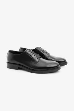 Black classic Derby shoes