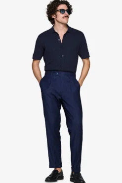 Blue brick-stitch knit shirt