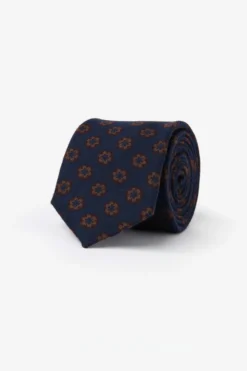 Blue macro floral print tie