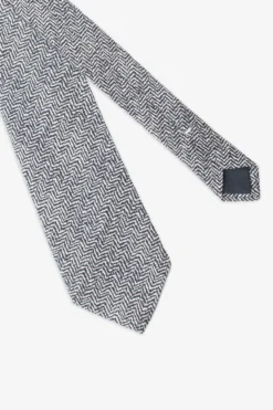 Gray zigzag pattern tie