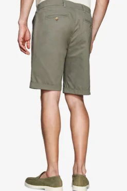 Green cotton basic chino bermuda shorts