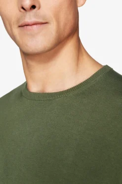 Green crewneck sweater
