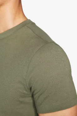 Green textured t-shirt