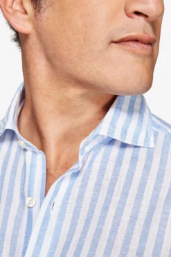 Light blue striped slim shirt
