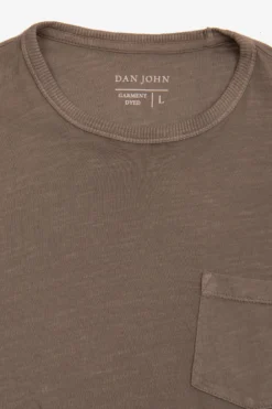 Mud crewneck t-shirt with chest pocket