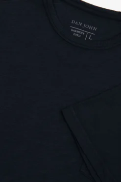 Navy crewneck t-shirt with chest pocket