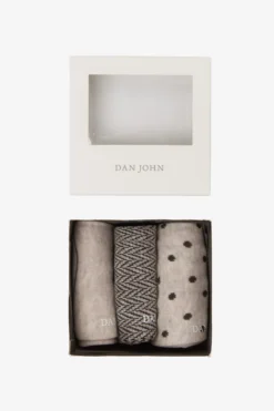 3-pack multi-pattern beige socks