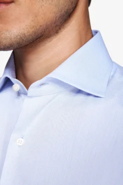 Regular fit light blue piquet shirt