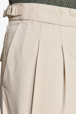 Sand textured Bermuda shorts