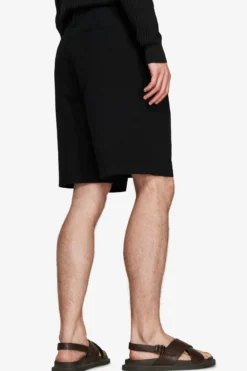 VOLUME Black linen blend bermuda shorts