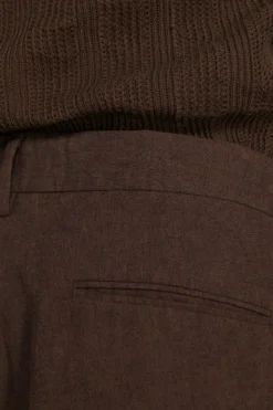 VOLUME Dark brown linen blend bermuda shorts