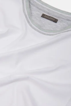 White jersey t-shirt