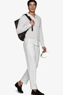 White knit shirt
